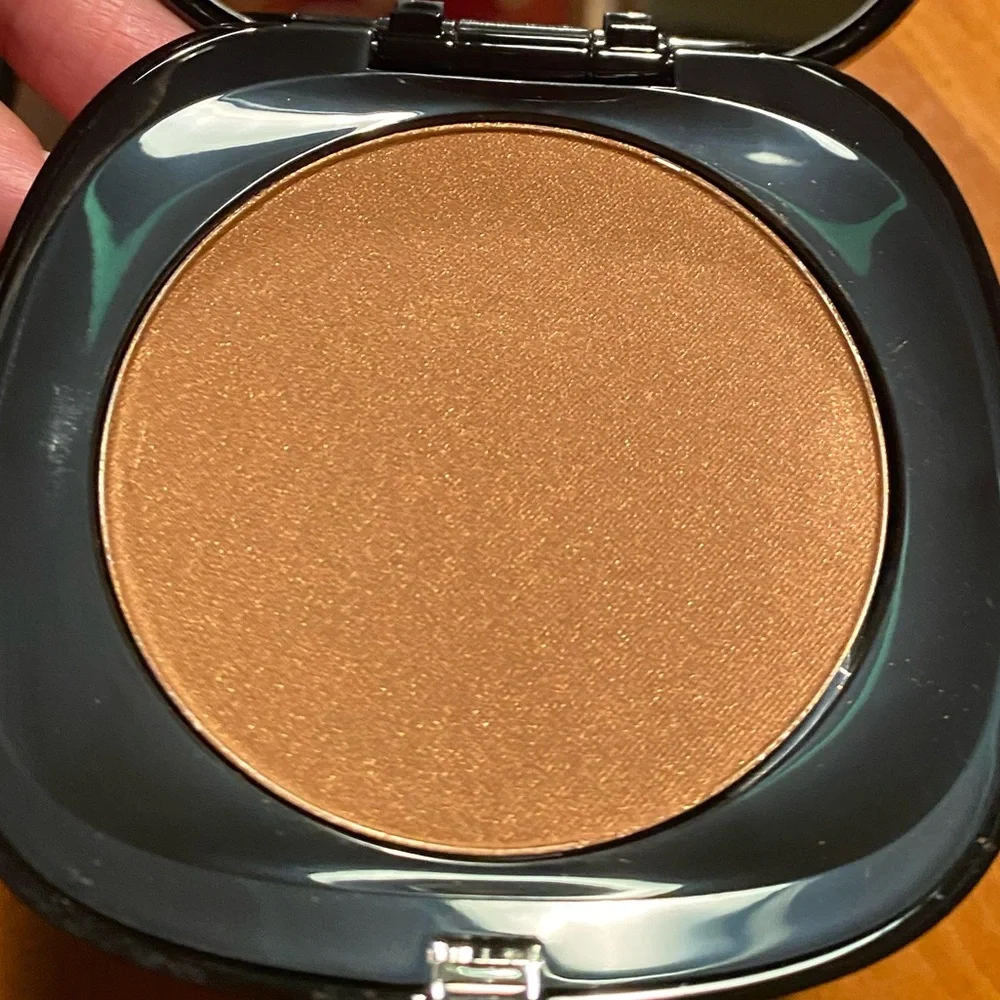 Marc Jacobs Accomplice Powder with Brush Starlet